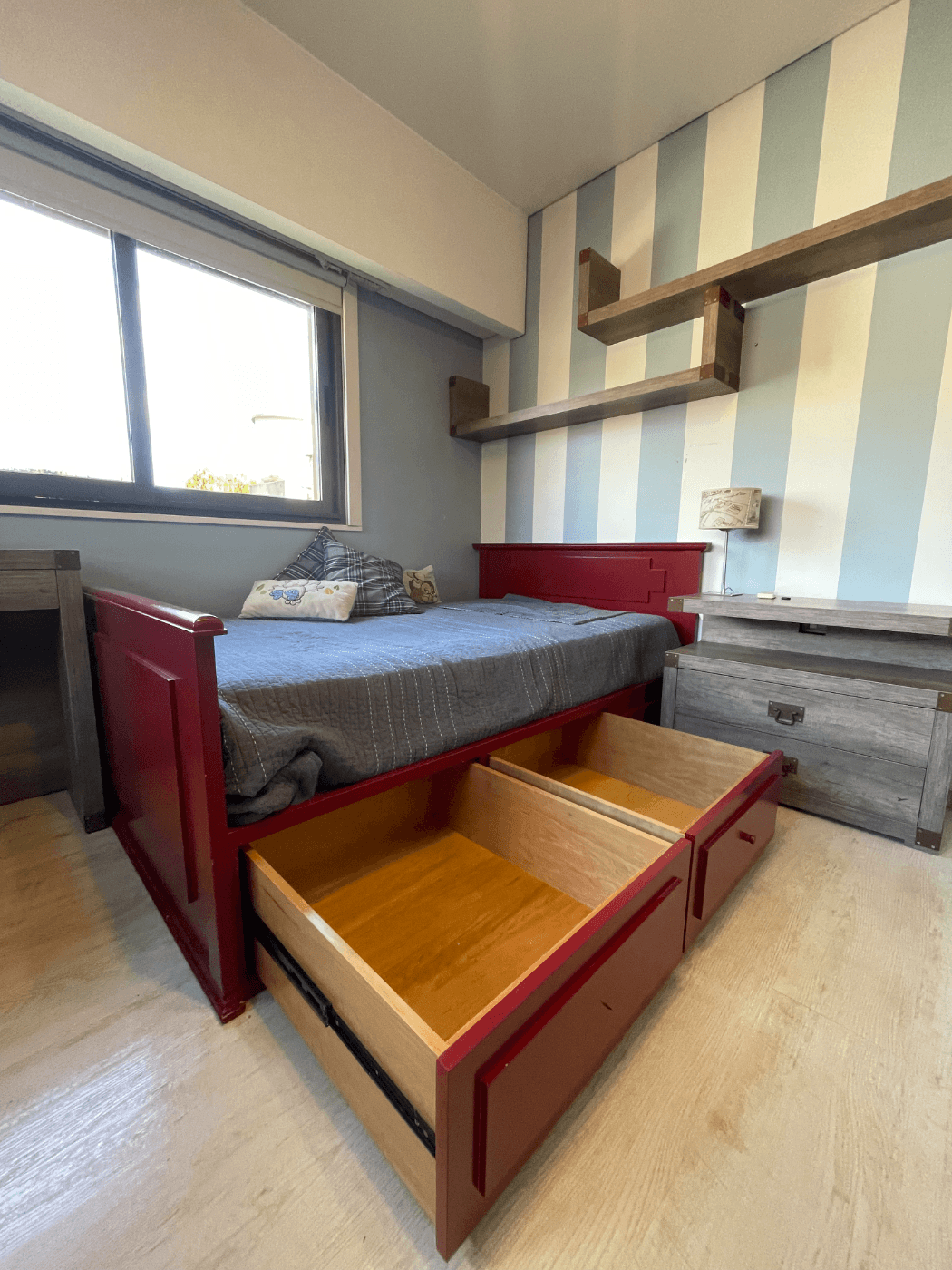 Cama