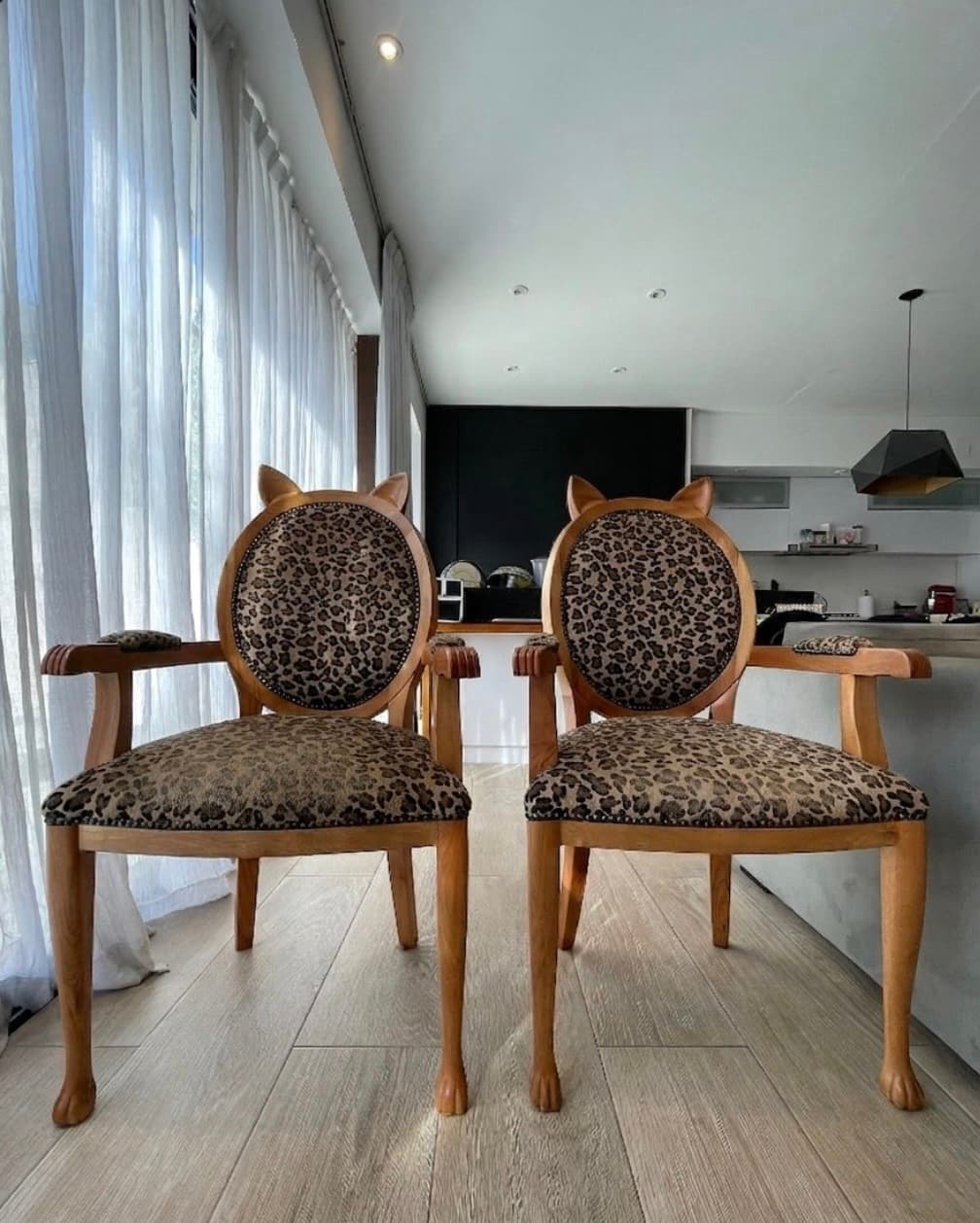 Sillas Luis XV Gatitos