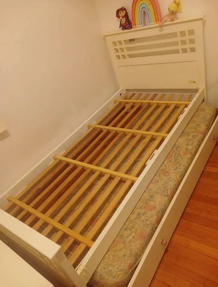 Cama con carro