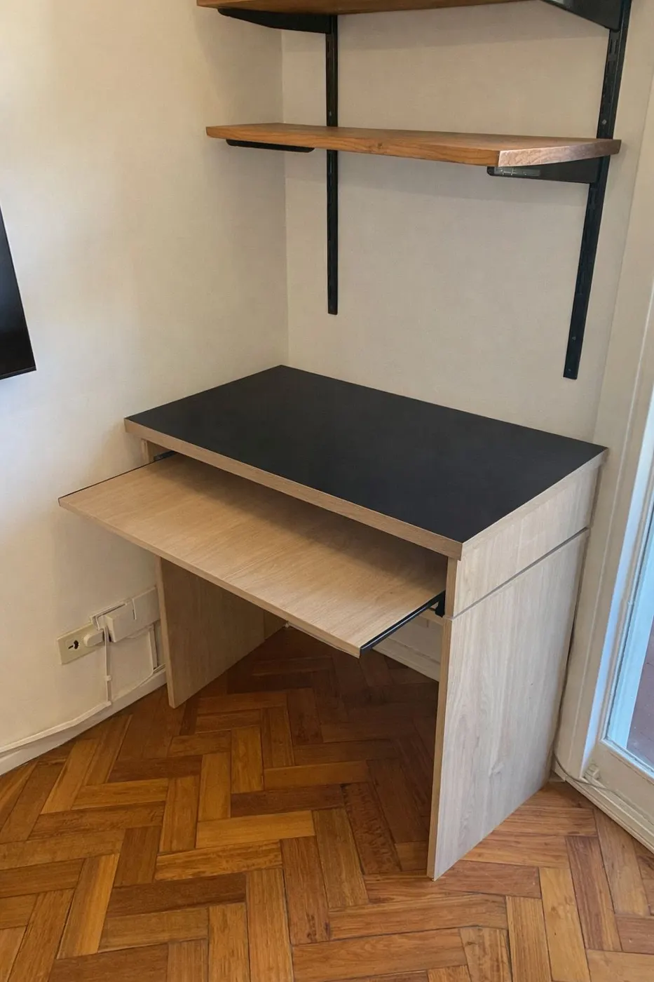 Escritorio tipo home studio