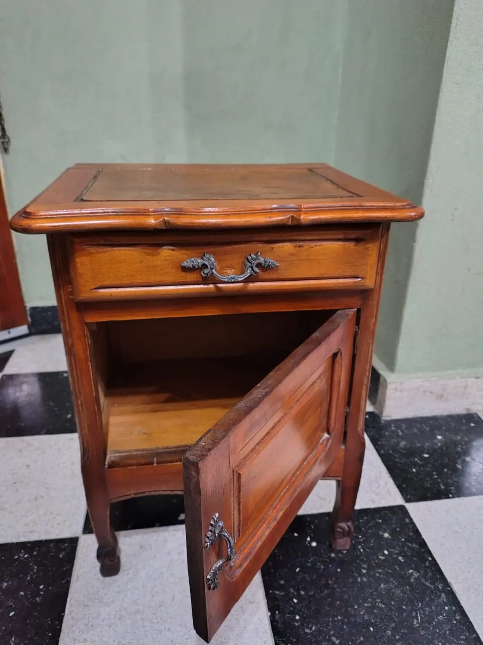 Mesa de Luz Antigua de Madera - Estilo Frances