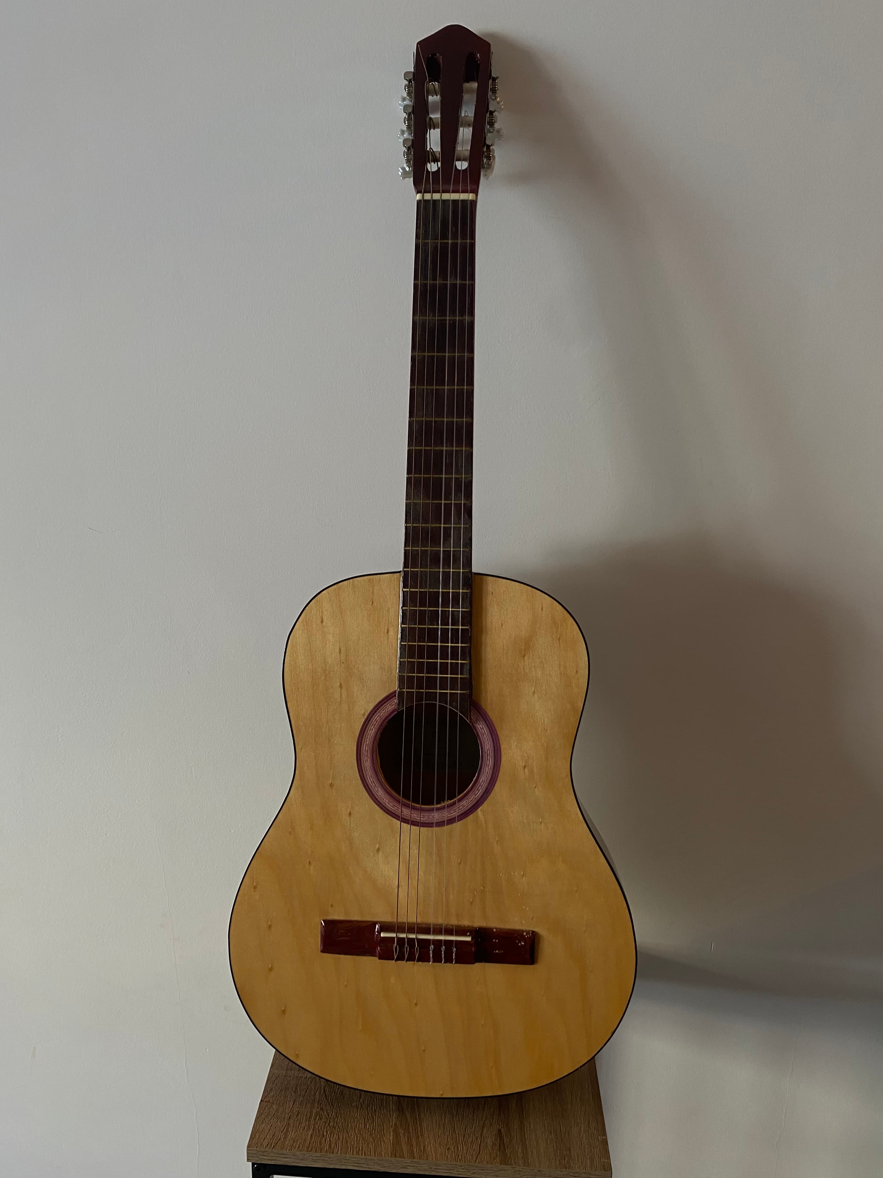 guitarra criolla (se vende con funda)
