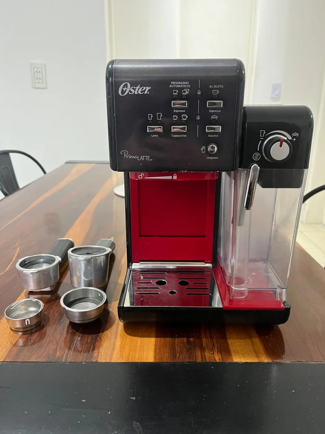 Cafetera Oster Prima Latte