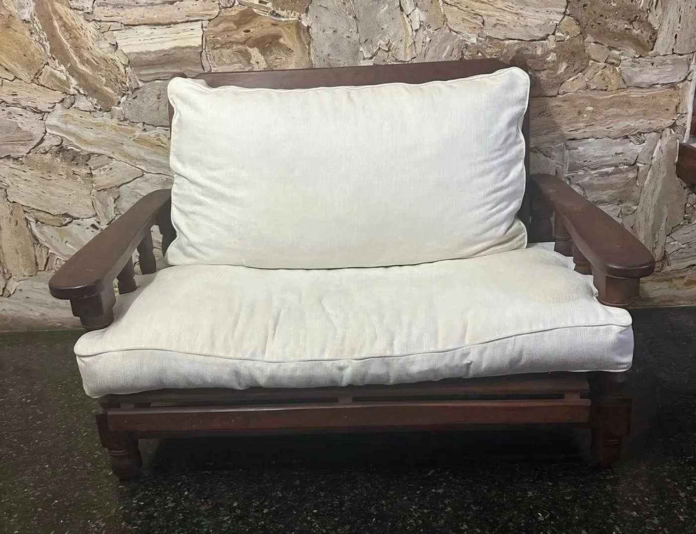 Juego de sillones algarrobo