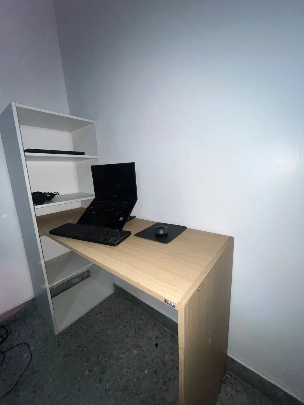 Escritorio minimalista