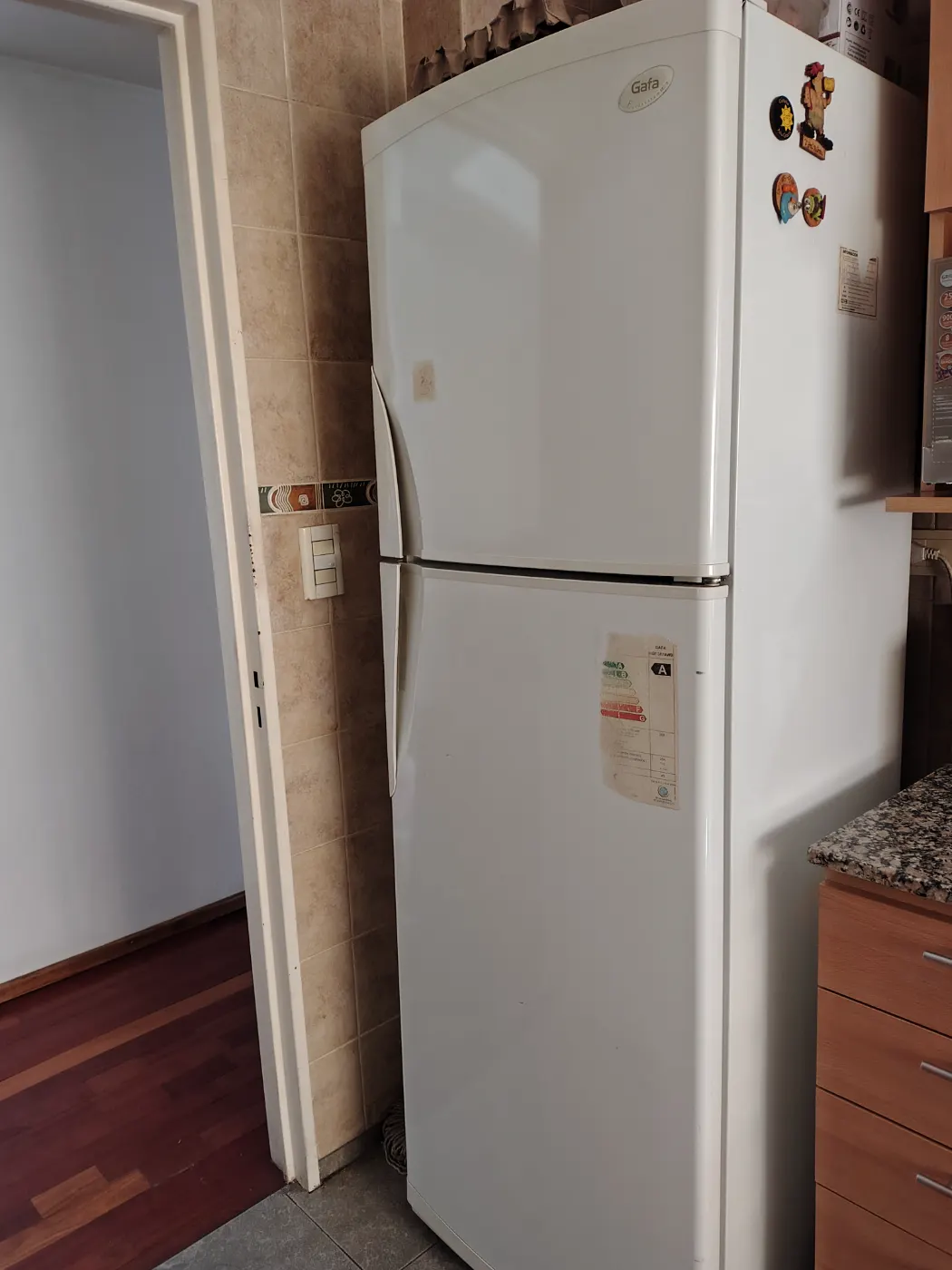 Heladera Gafa HGF 387 AWB - 355L Con Freezer - Excelente Funcionamiento