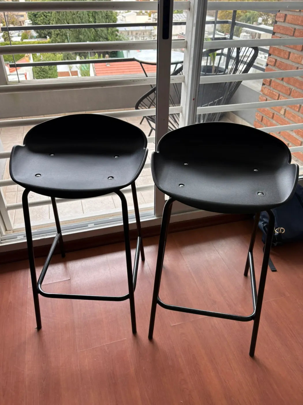 Banquetas Negras 65cm alto