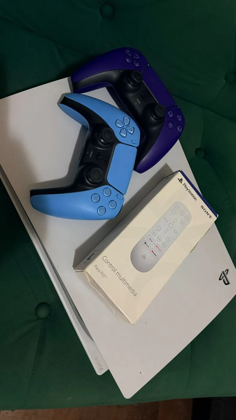 PlayStation 5 con palancas 2 + control charlable
