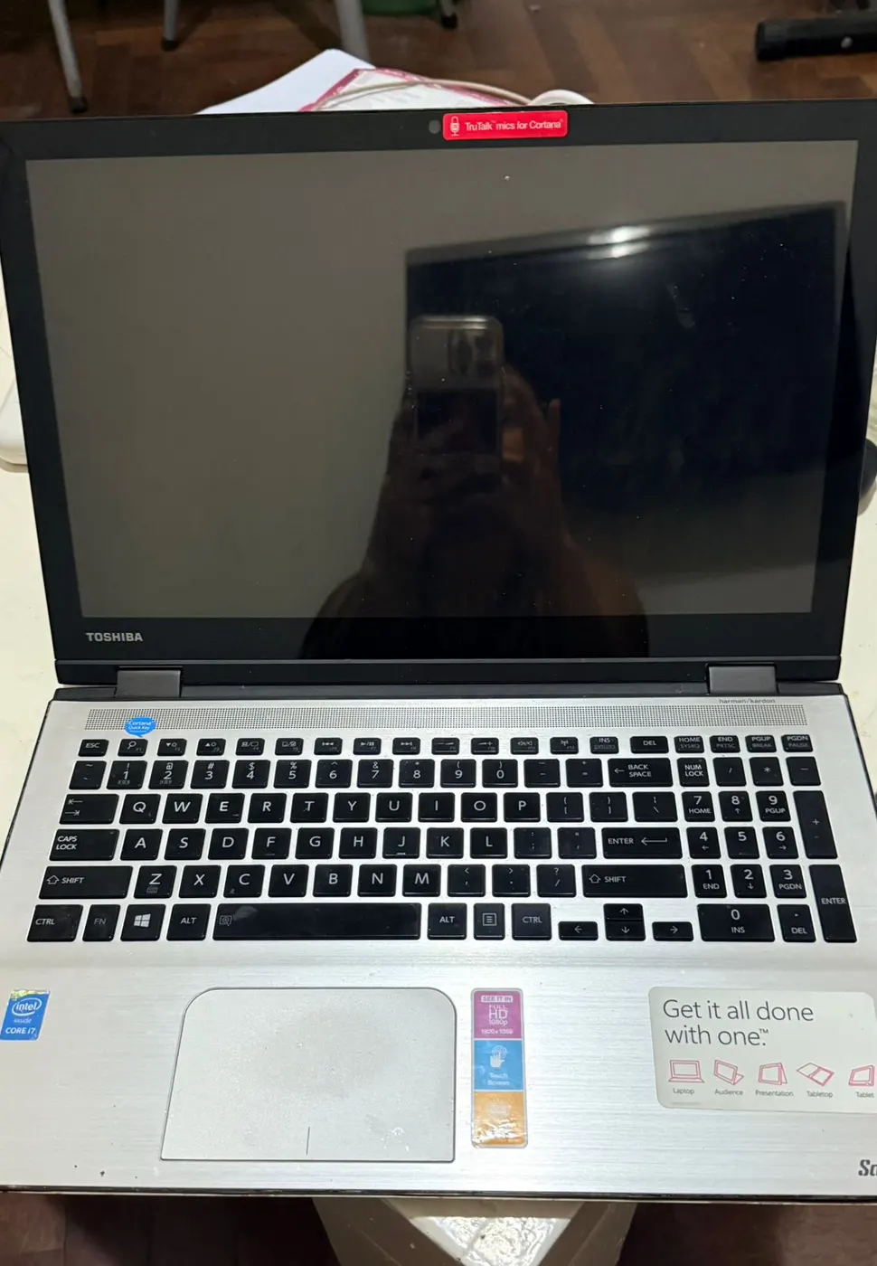Laptop Toshiba precio charlable
