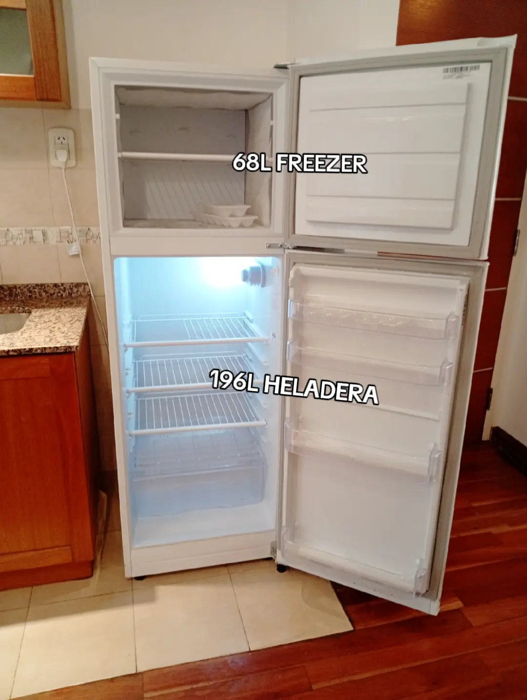 HELADERA DREAN 264L