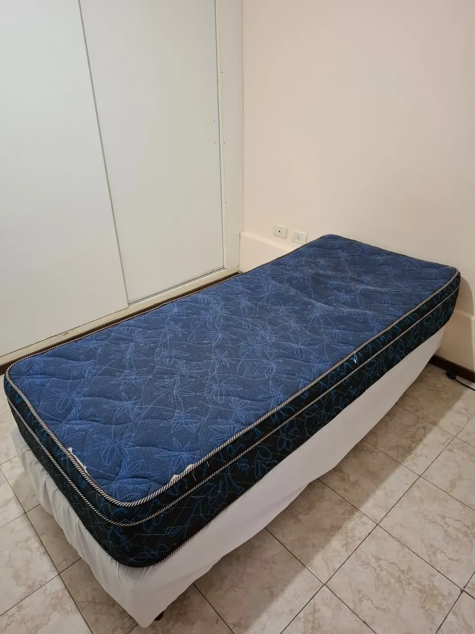 Colchón de 1 plaza + sommier