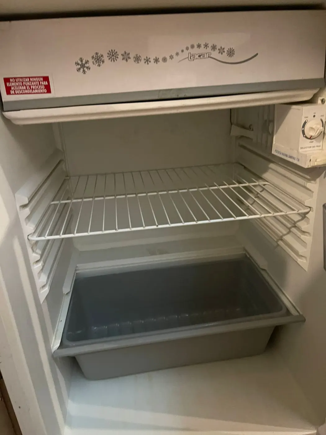 Heladera bajo mesada con Freezer