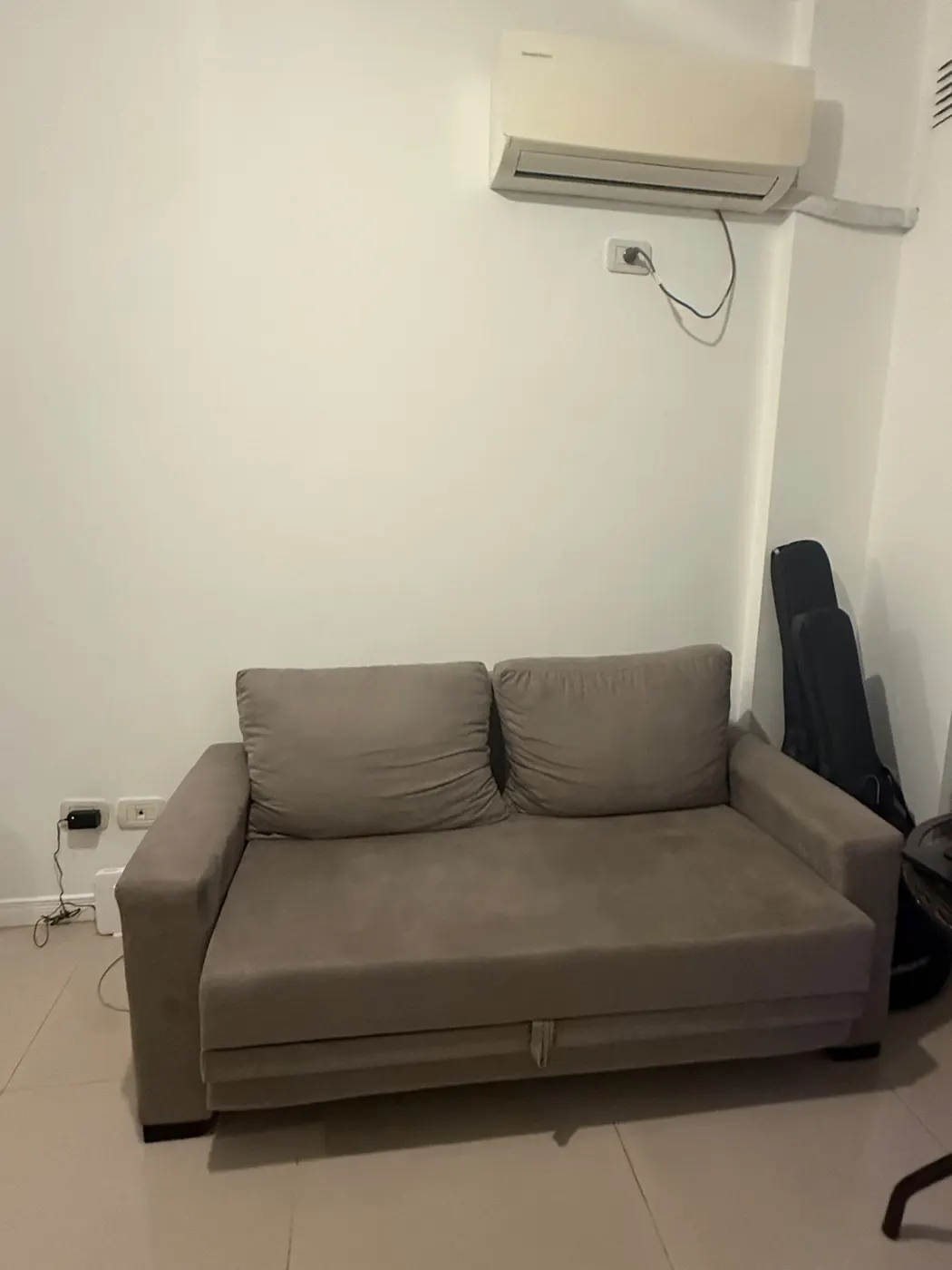 Vendo Sillón cama NUEVO, 1,60 x 0,90 pana anti manchas color habano