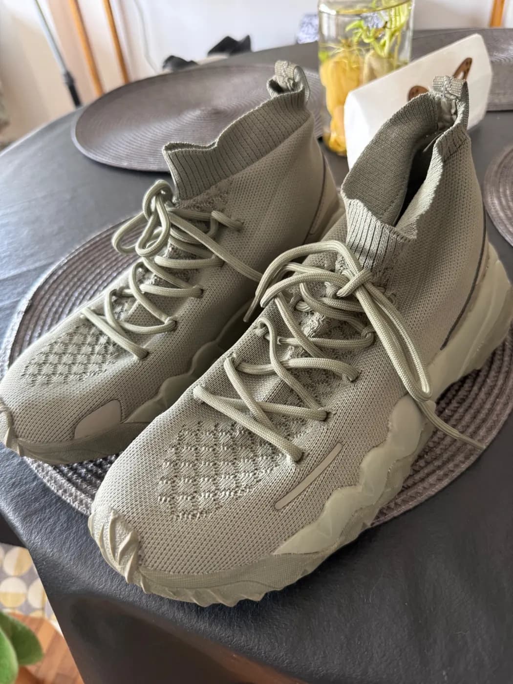 ZAPATILLAS URBANAS MARCA ZARA