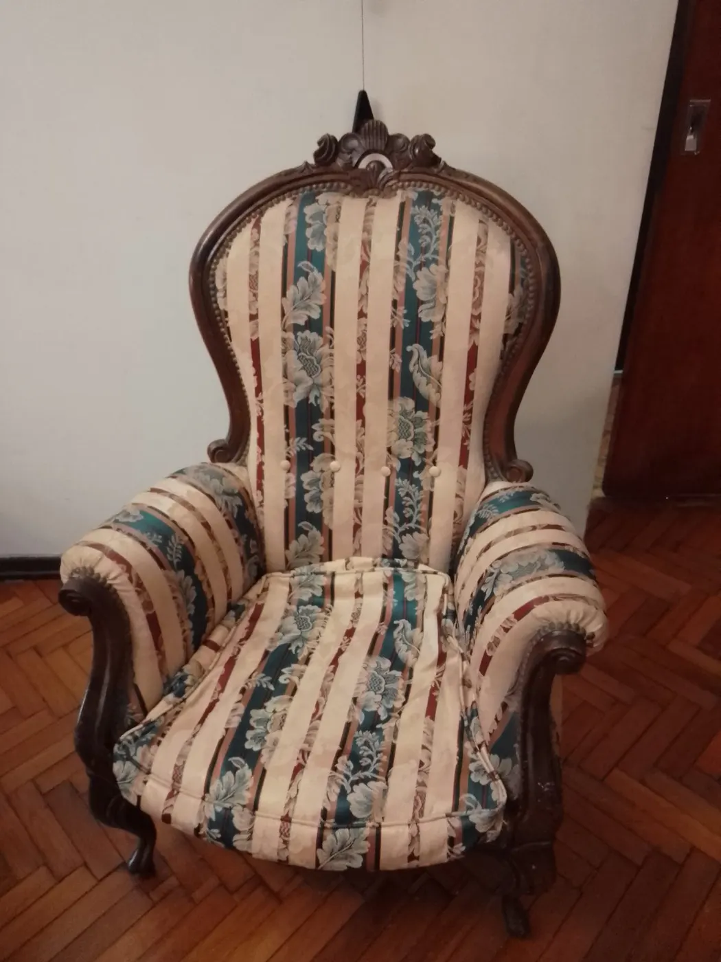 Dos Sillones retapizados a Nuevo