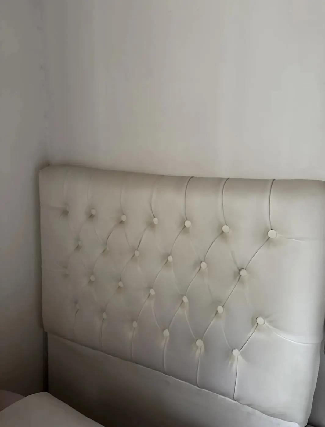 Respaldo Blanco capitoné 1 plaza y 1/2 100x120cm