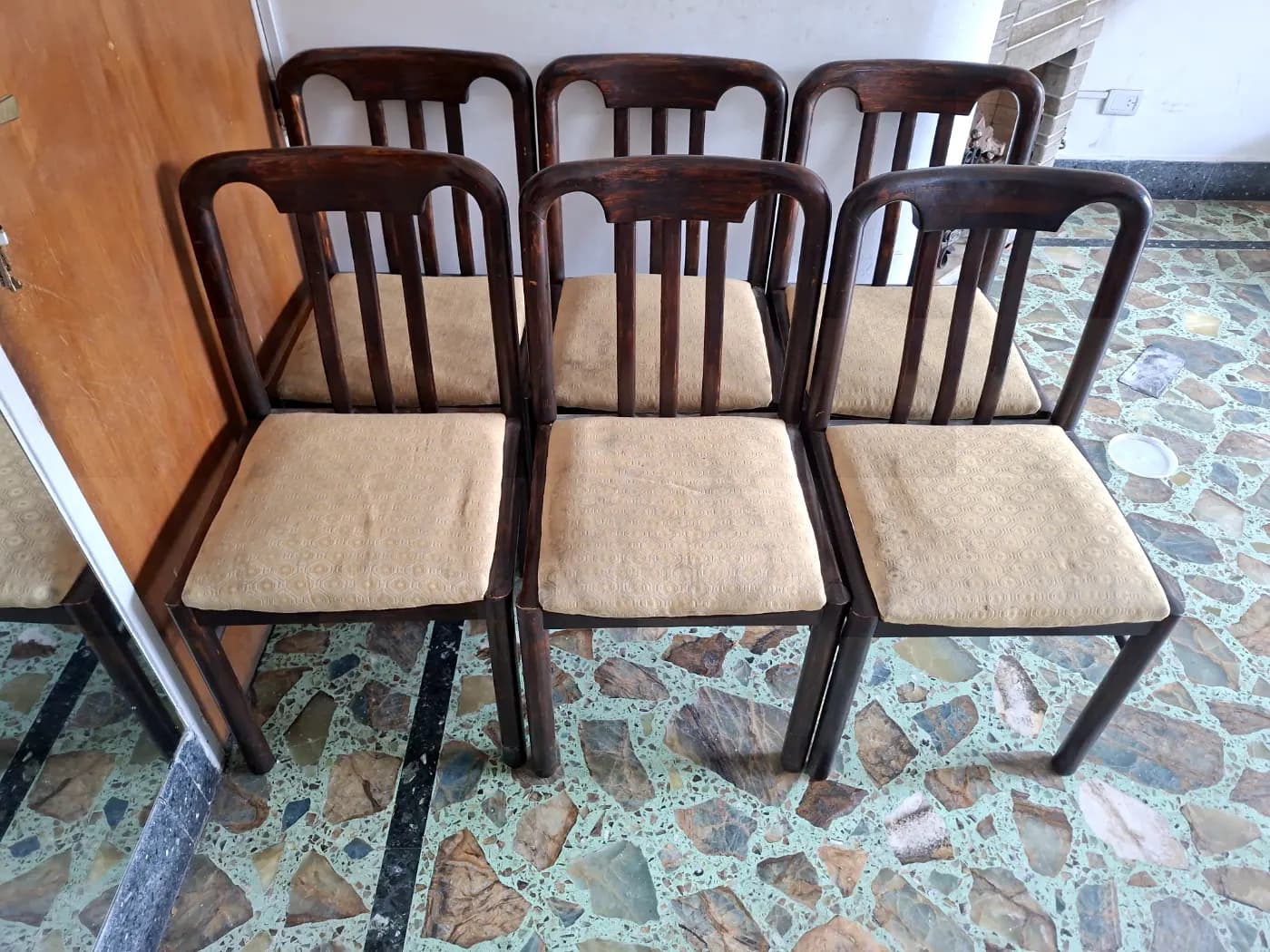 Juego de Comedor 6 Sillas de Madera Tapizado