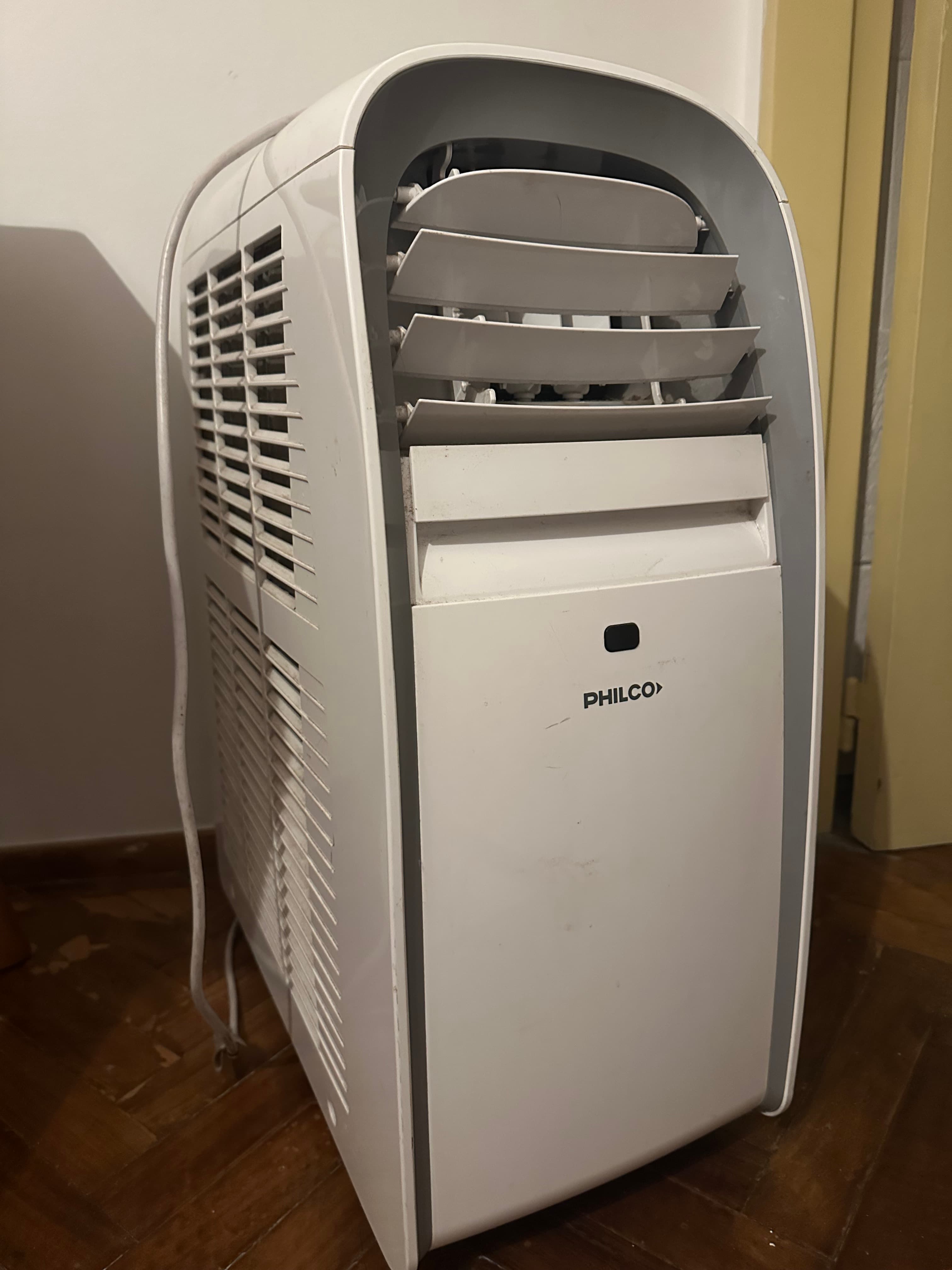 Aire acondicionado portátil Philco frío/calor