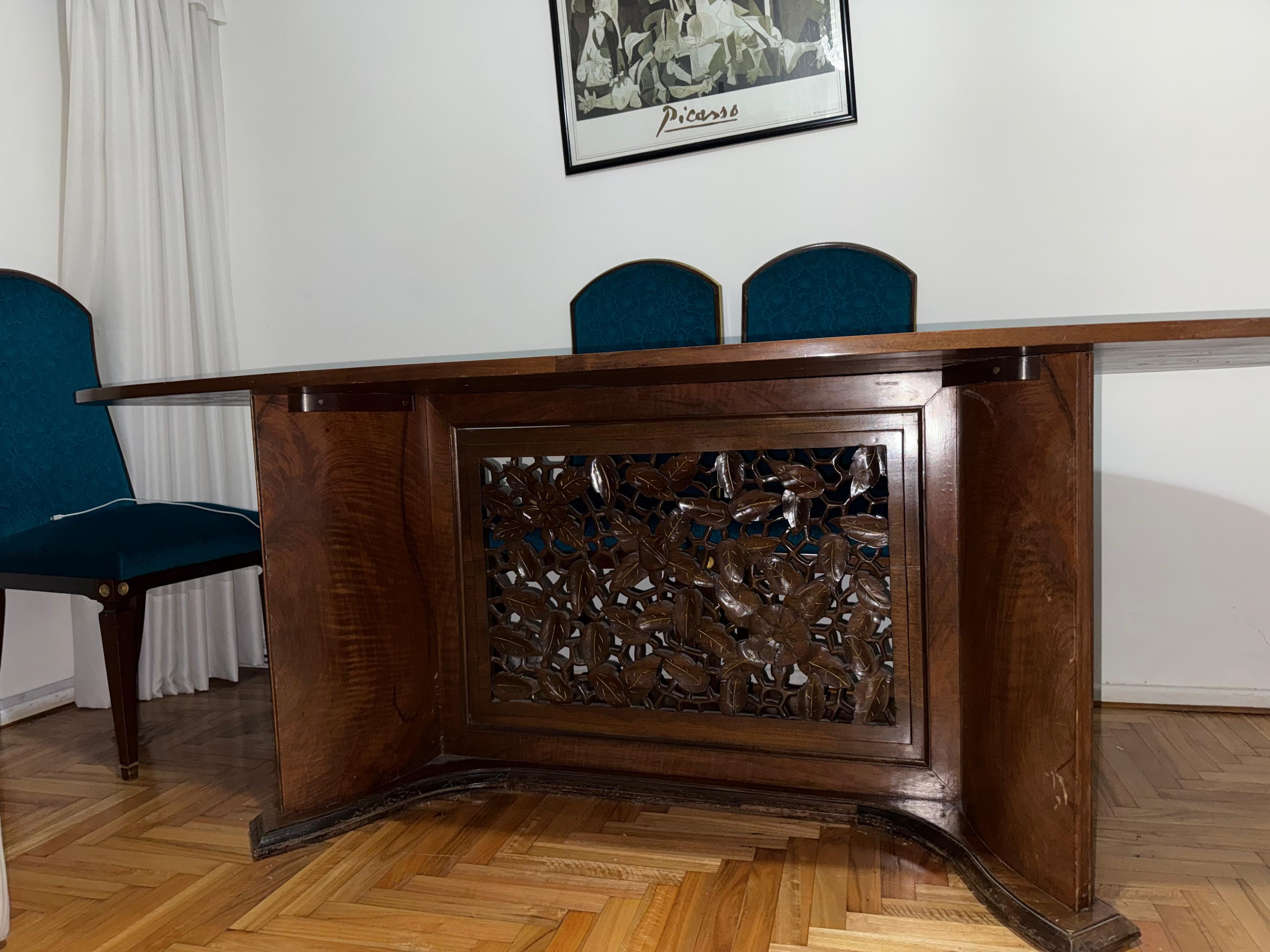 MESA COMEDOR PARA 6. NOGAL MACIZO, MESA TALLADA + 6 SILLAS ESTILO FRANCES