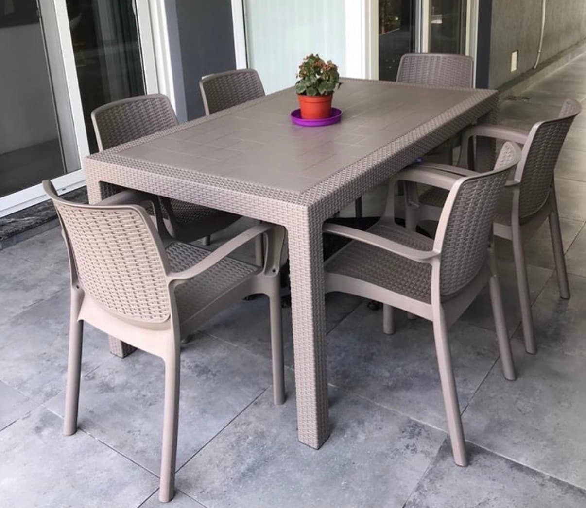 Juego Exterior Mesa 15x90 + 6 Sillones Apilables Simil Ratan