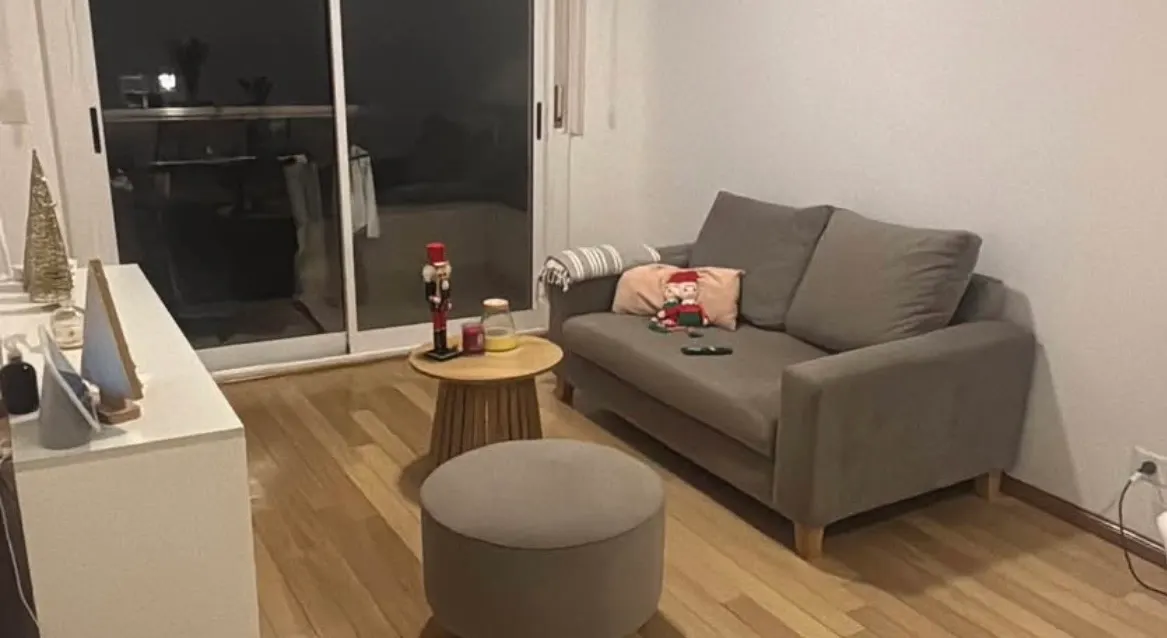 Sofa 2 plaza + puf gra pana