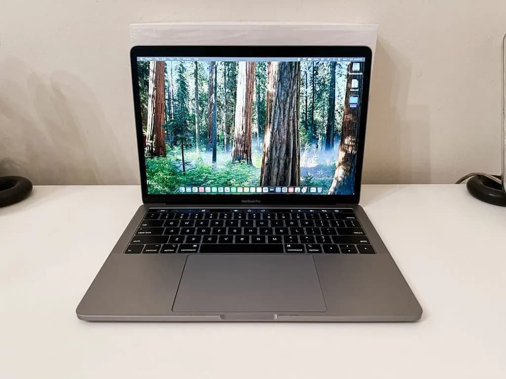 MacBook Pro Touch Bar 13 2019
