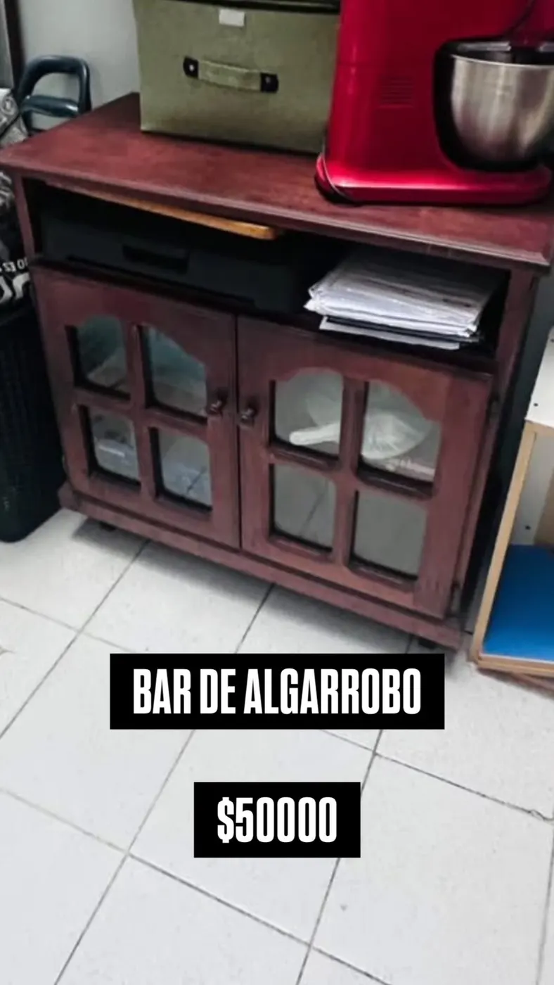 Cómoda de algarrobo
