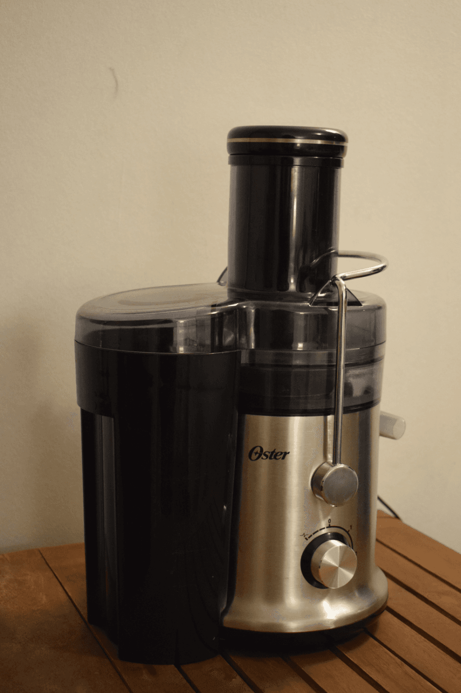 Extractor de Jugos Oster