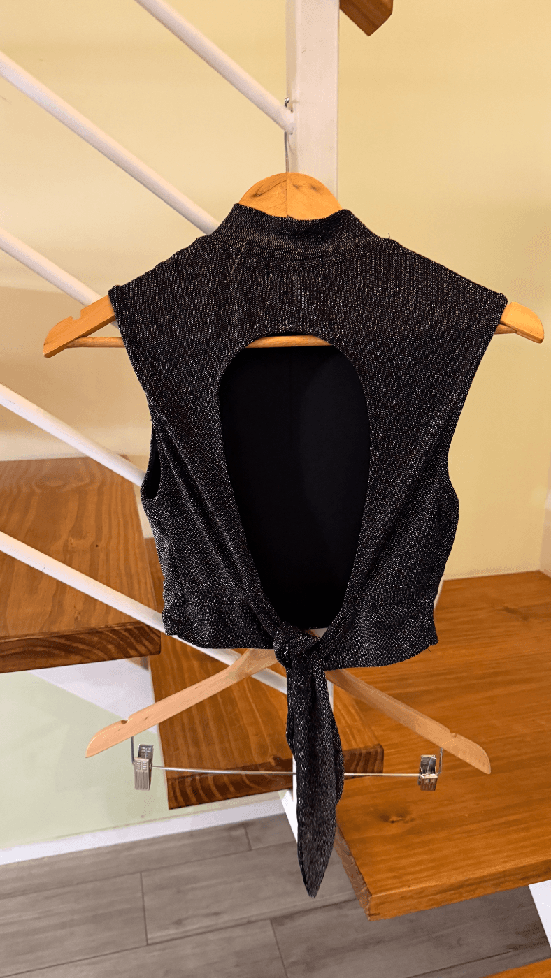 Top espalda descubierta marca Bershka talle M