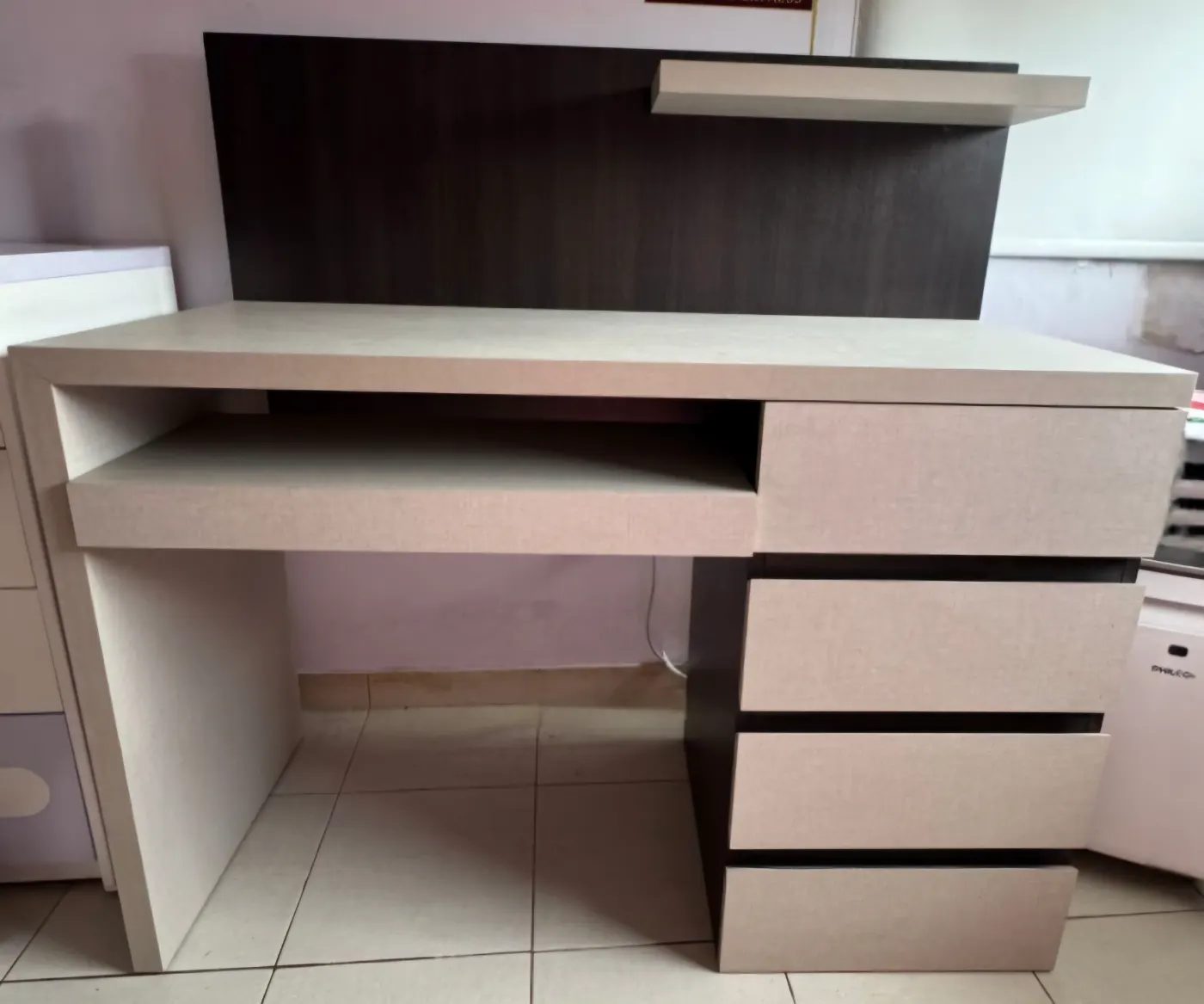 ESCRITORIO PC 4 CAJONES