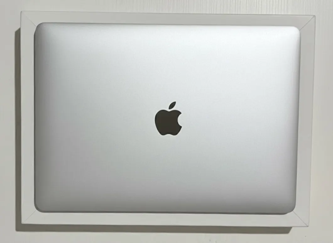 Macbook Pro 13 2020 Con Touch Plateado
