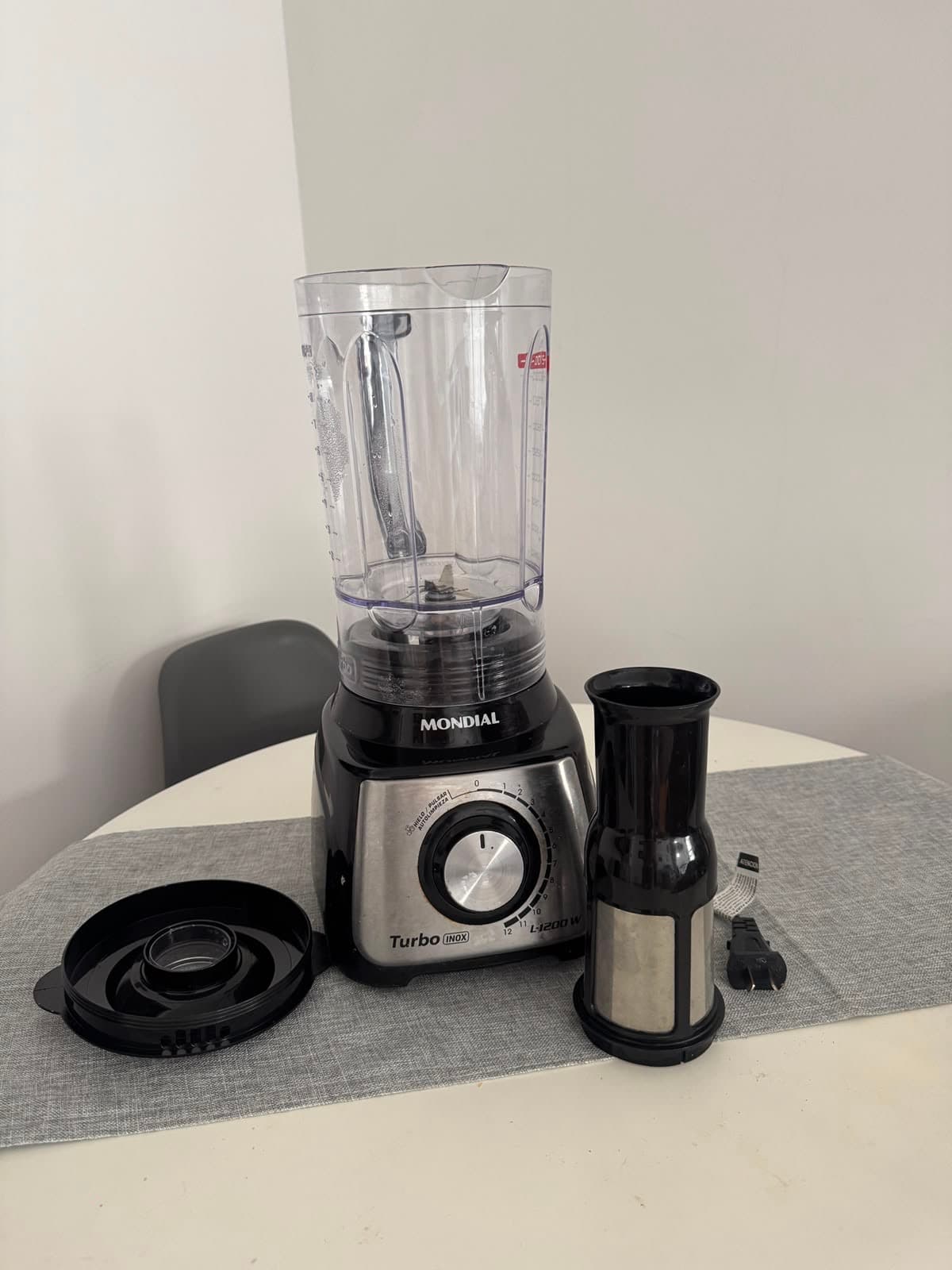 Licuadora Mondial Turbo Inox 1200W 3L – Excelente Estado