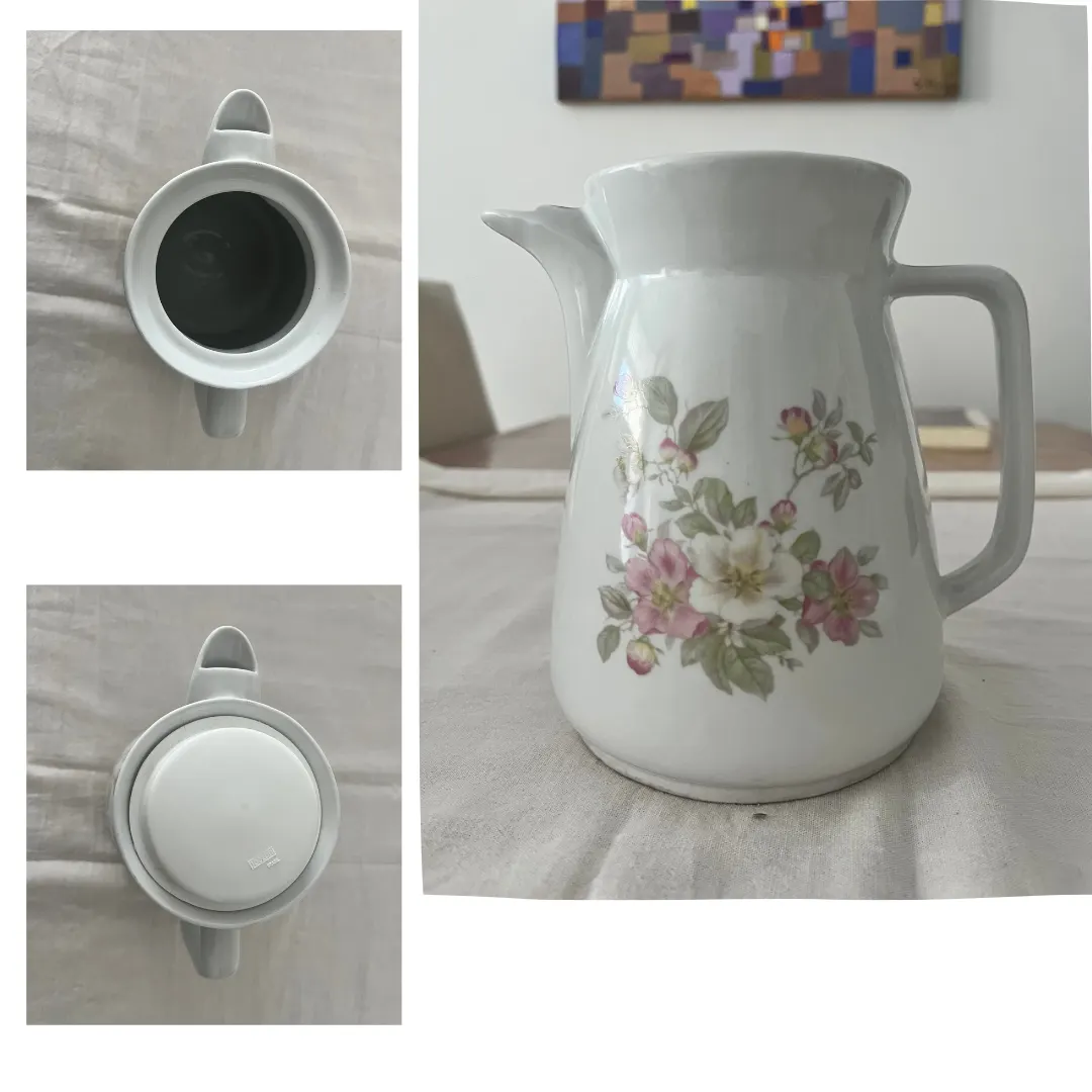 Jarra de Porcelana con Flores